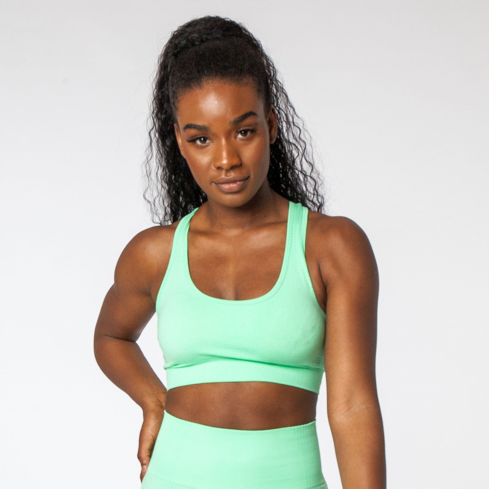 Neon Green Seamless Sports Bra & Shorts Set – Re Tech UK